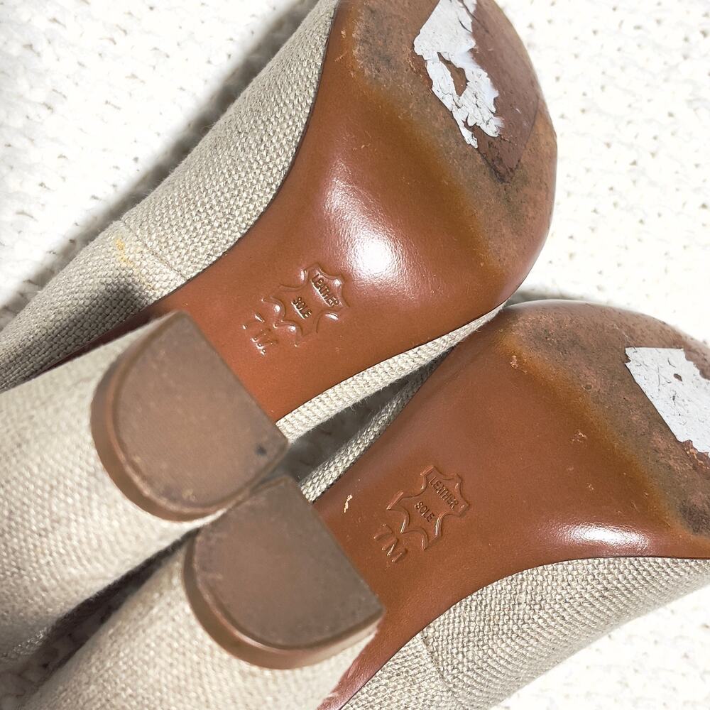Tory Burch SZ 7 Beige Canvas Block Heel - Picture 8 of 10